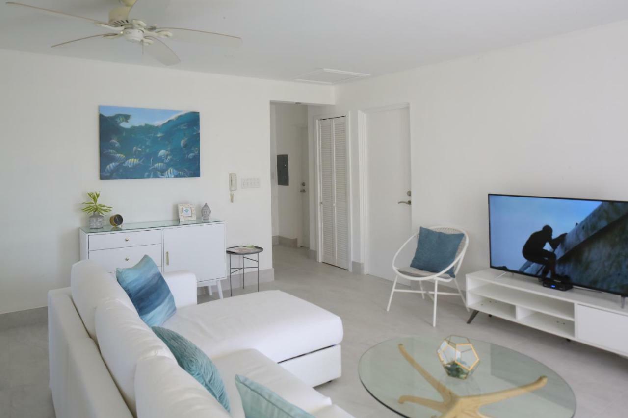 Sea Glass Villa - Spacious 3 Bed / 2 Bath Saint James Exterior foto